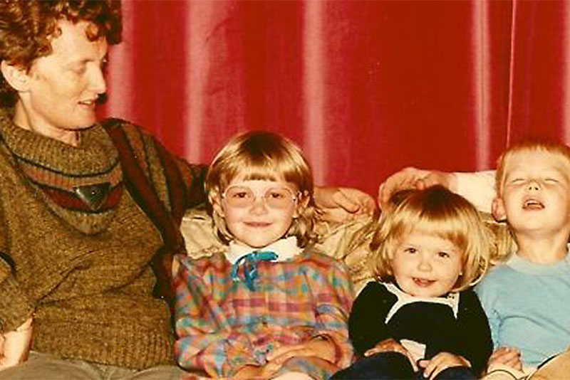 Mum and her kids 1980s